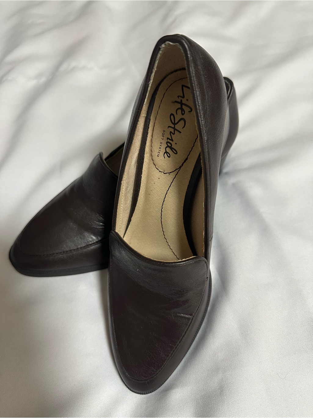 Life Stride Brown Leather Pointed Toe Slip-On Loafers Size 6